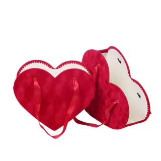 velvet-heart-flower-boxes-with-handles-red.jpg