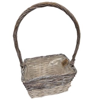 9" x 6" Wicker Basket with Liner and Handle